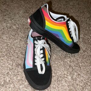 Vans Old Skool Pride Rainbow Sneakers – Size  Men 4.5 Woman 6 EUR 36